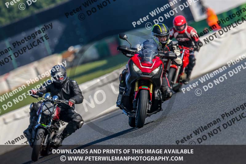 PJM Wedding Photography;enduro digital images;event digital images;eventdigitalimages;mallory park;mallory park photographs;mallory park trackday;mallory park trackday photographs;no limits trackdays;peter wileman photography;racing digital images;trackday digital images;trackday photos